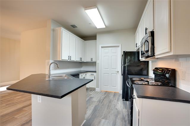 Building Photo - 3409 Paisano Trail