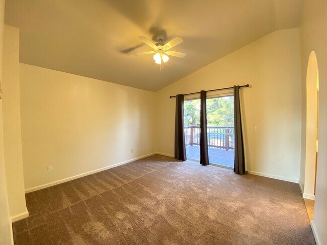 Building Photo - Spacious Home with a Pool & Hot Tub!