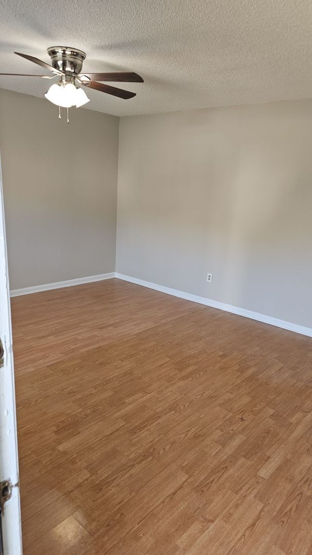 Building Photo - MOVE IN READY!!! RENT ME FIRST!! CALL TODAY!