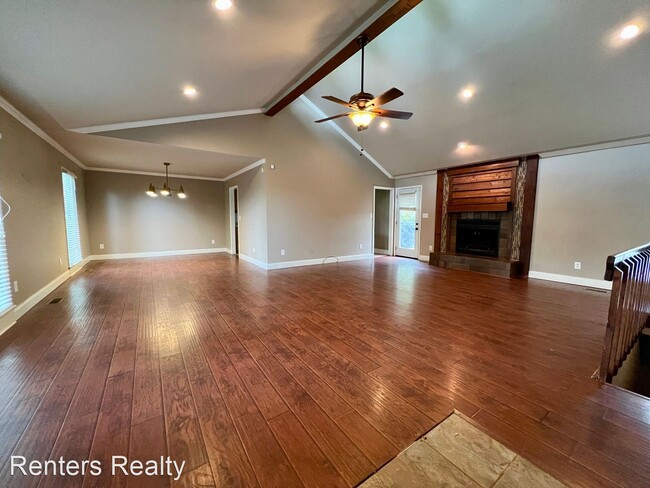 Building Photo - 3 br, 2 bath House - 3639 N Crestview Dr NW