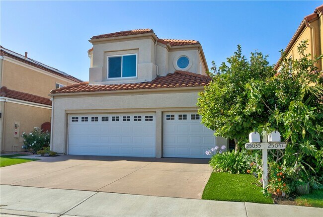 Building Photo - 25035 Eaton Ln