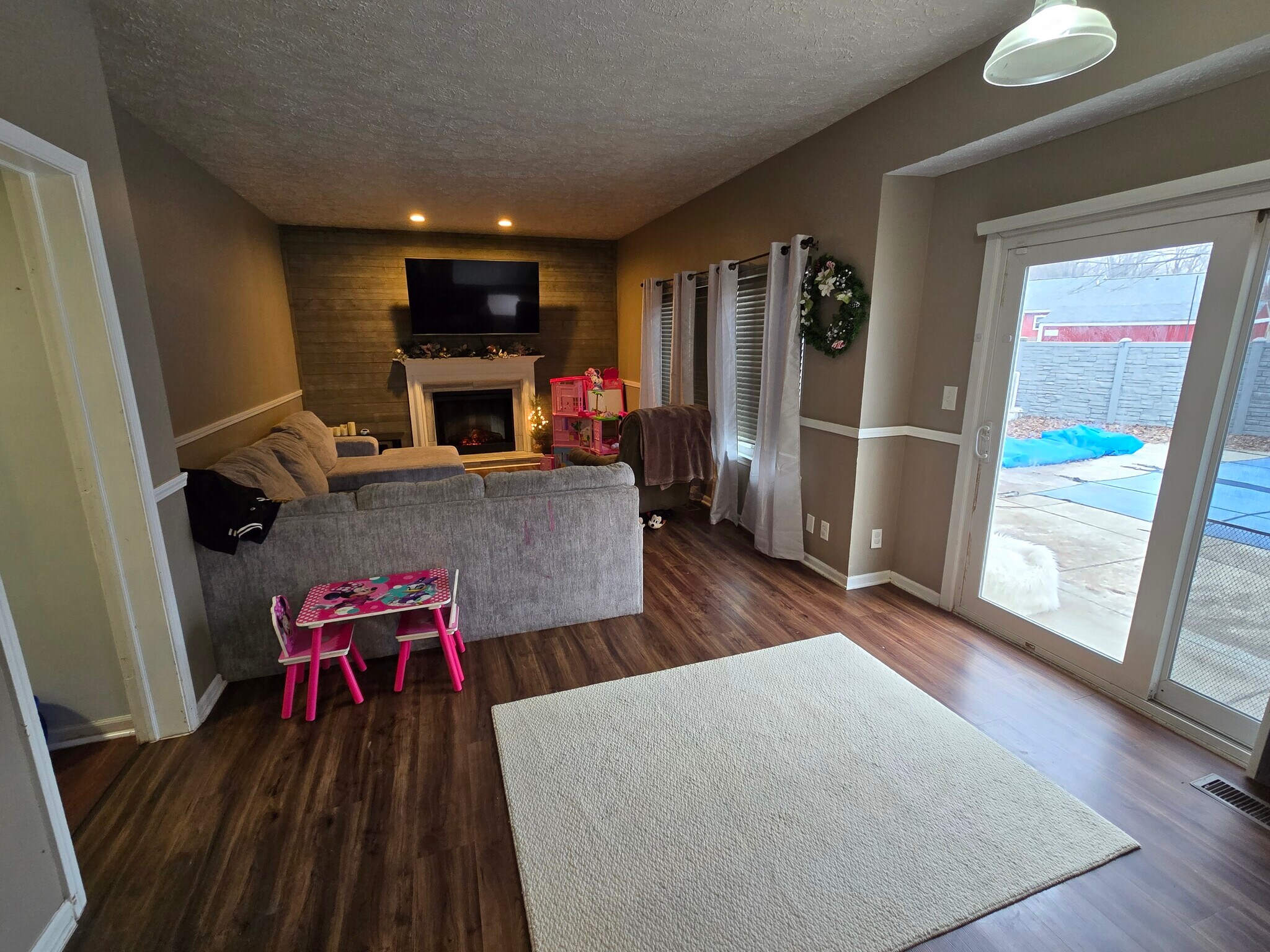 Building Photo - 25 Saxon Ct