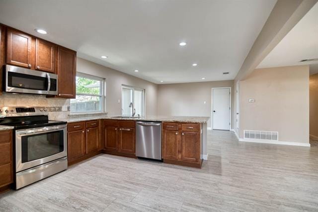 Building Photo - 1817 Hemlock Dr