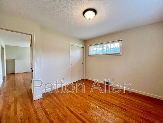 Building Photo - 114 Arco Rd