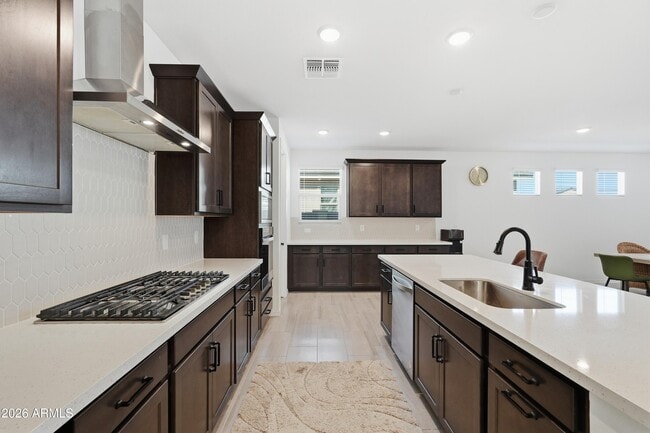 Building Photo - 4650 Gilbert Ln