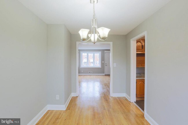 Building Photo - 3743 Bonview Ave