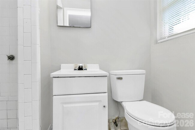 Building Photo - 2429 Marlowe Ave