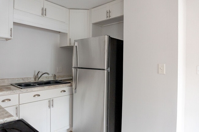 Building Photo - 414 Hayden Rd