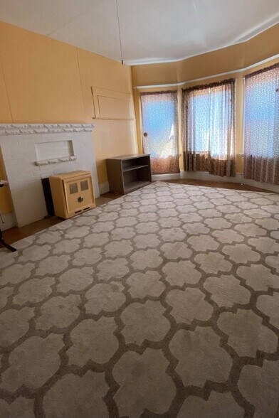 Bedroom 1 - 2149 Russell St