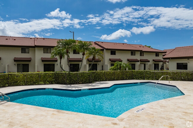 Building Photo - Midway Point Apartments