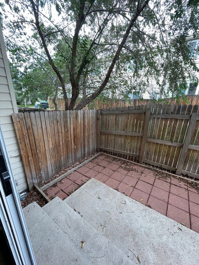 Building Photo - Charming 3-Bedroom Home in Victoria Place neighborhood! MOVE IN SPECIAL!!