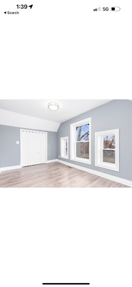 Building Photo - 6935 S Michigan Ave