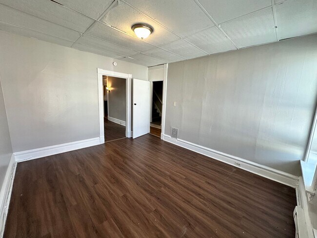 Building Photo - 512 Spruce St