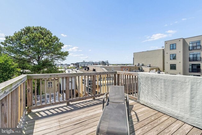 Building Photo - 1228 Patapsco St