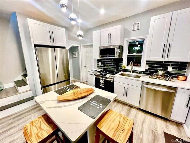 Building Photo - 26 Mill St