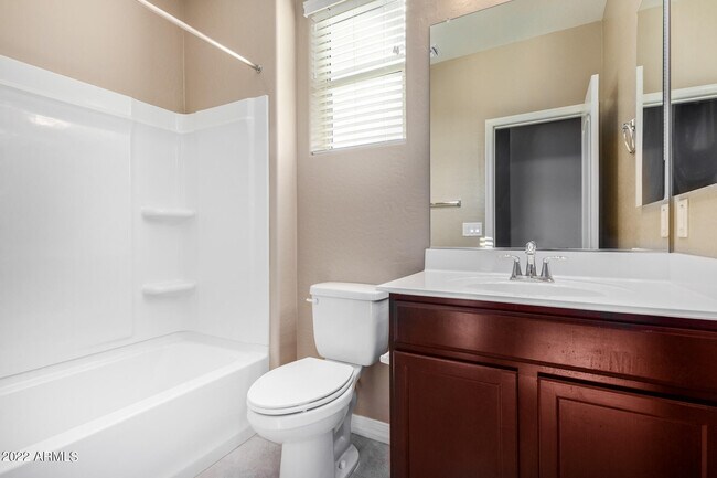 Building Photo - 8451 S 164th Dr