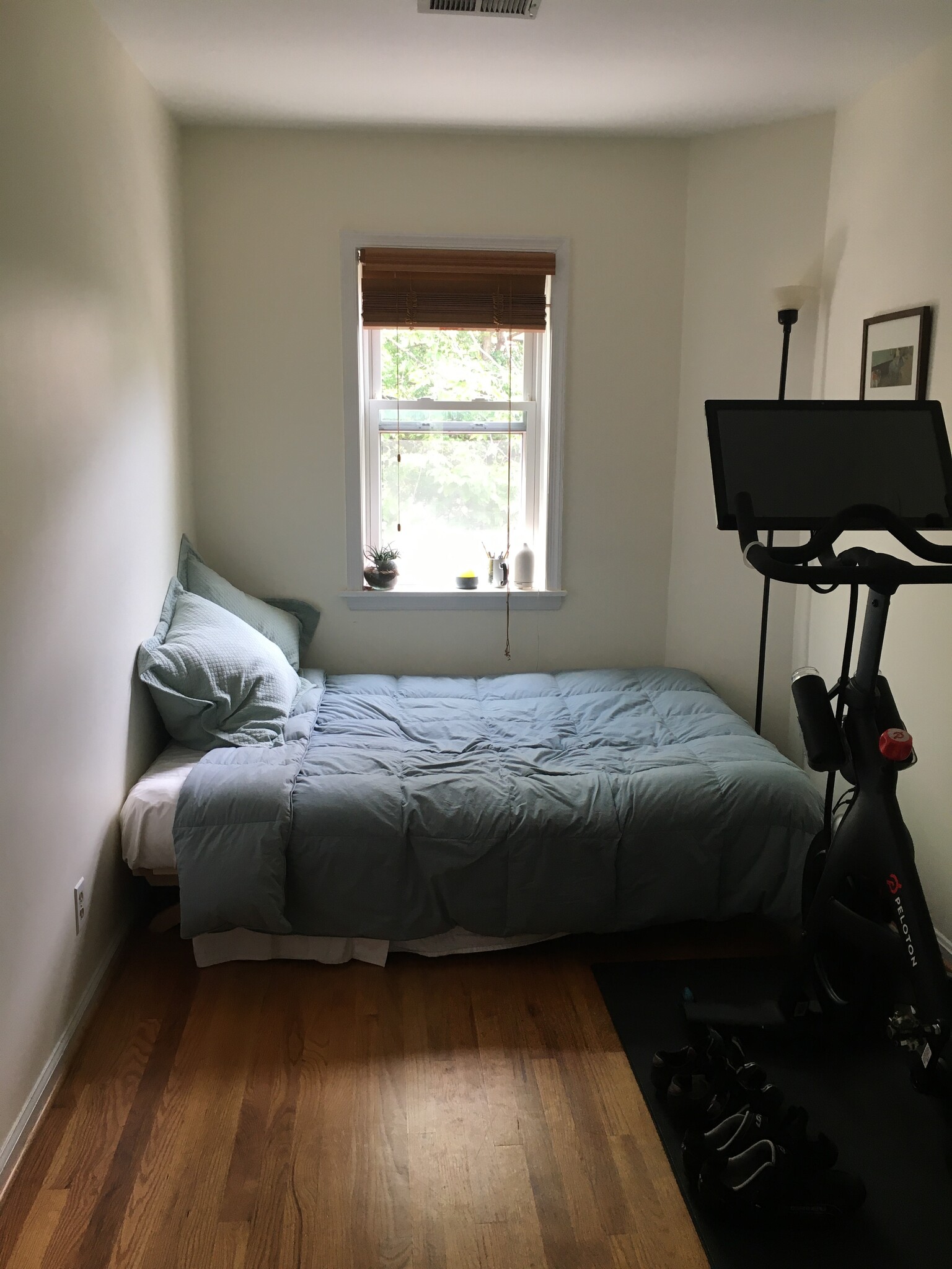 Second BR - 1528 Marion St NW