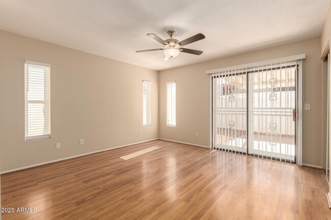 Building Photo - 3329 E Siesta Ln