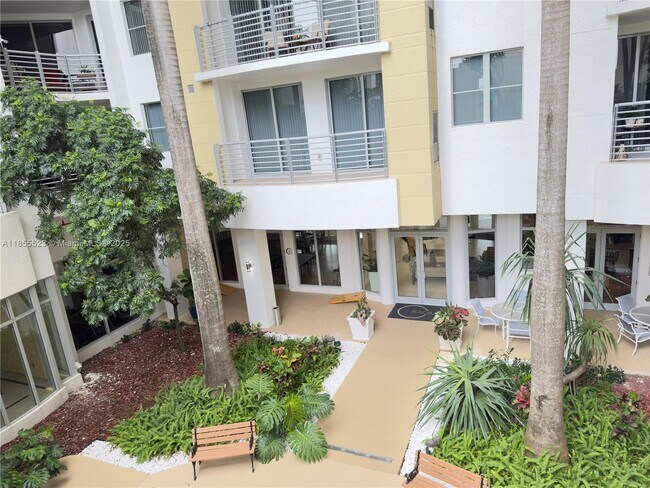 Building Photo - 1830 Radius Dr