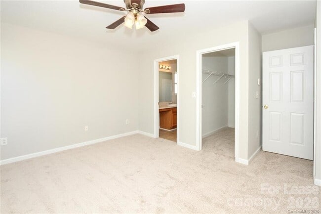 Building Photo - 10816 Carstairs St