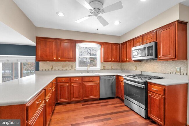 Building Photo - 6229 Gentle Ln