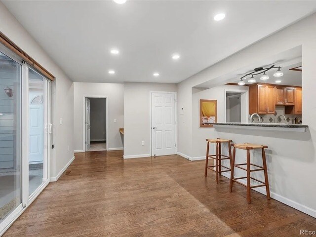 Building Photo - 1670 Zenobia St