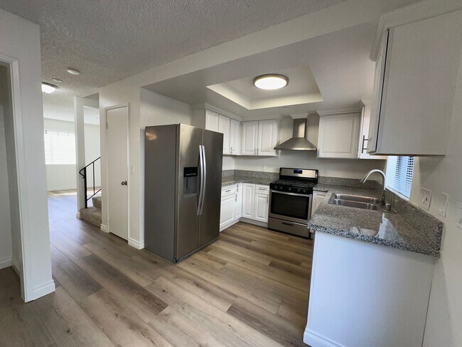 Building Photo - 812 - 2118-2120 S. Meridian LLC