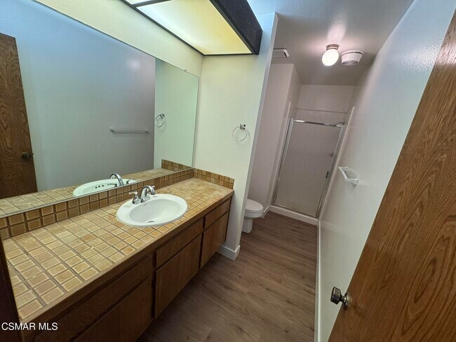 Building Photo - 2930 Reservoir Dr