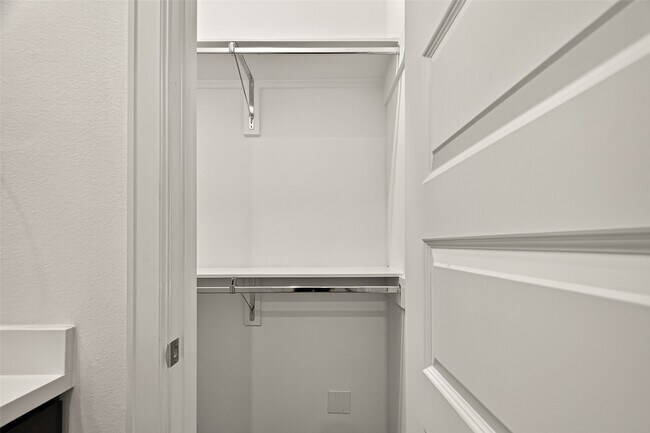 Building Photo - 1735 Eado Point Ln