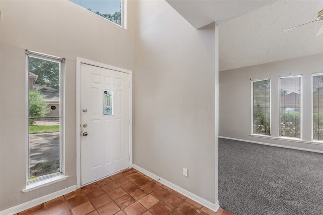 Building Photo - 13318 Queensride Ln