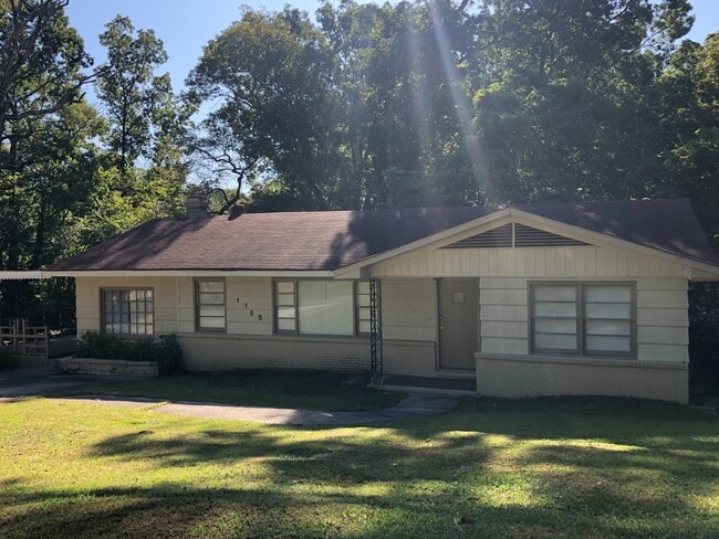 Primary Photo - New For Rent in Center Point!