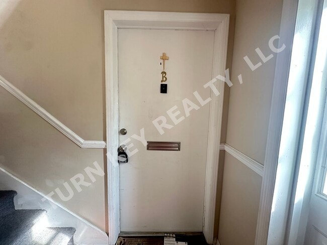 Building Photo - Condo for rent in Vestavia Hills - *MOVE I...