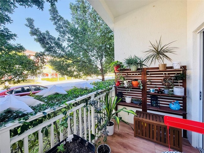 Building Photo - 10950 NW 82nd St