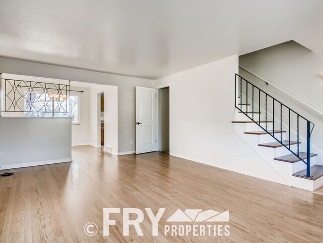 Building Photo - Beautifully remodeled 3-bedroom, 2.5-bath duplex in Wheat Ridge