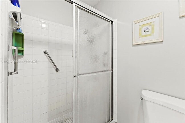 Building Photo - 901 NW 26th Ave