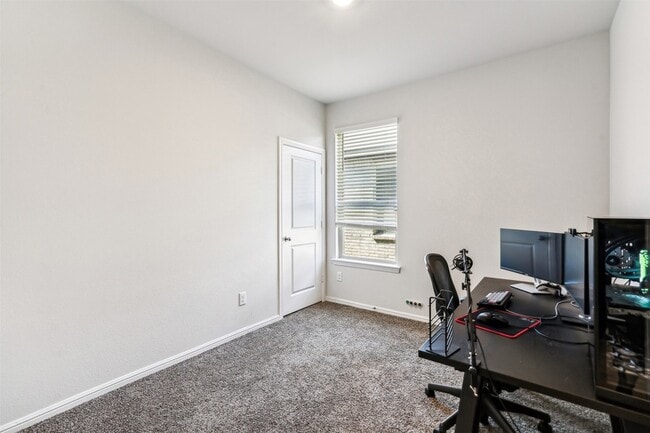 Building Photo - 1505 Wellford Rd