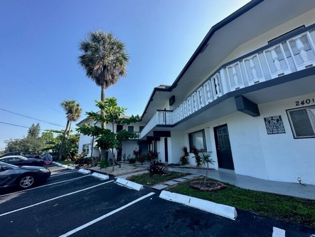 Interior Photo - 2401 Apartments LLC