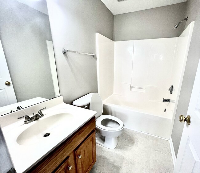 Building Photo - 2852 Summergrove Ct