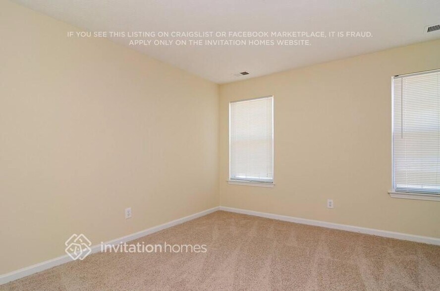 Building Photo - 8119 Valley Ridge Dr