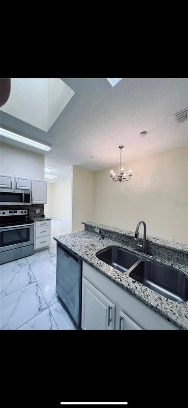 Building Photo - 1005 Universal Rest Pl