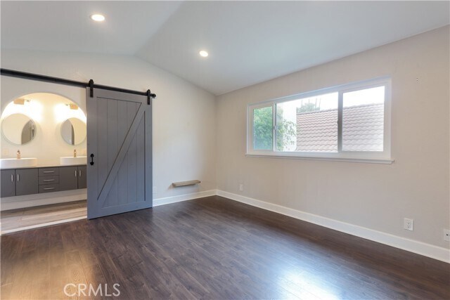 Building Photo - 25075 Sanoria St