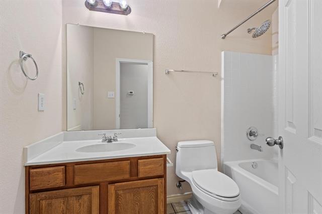 Building Photo - 689 Bonham Dr