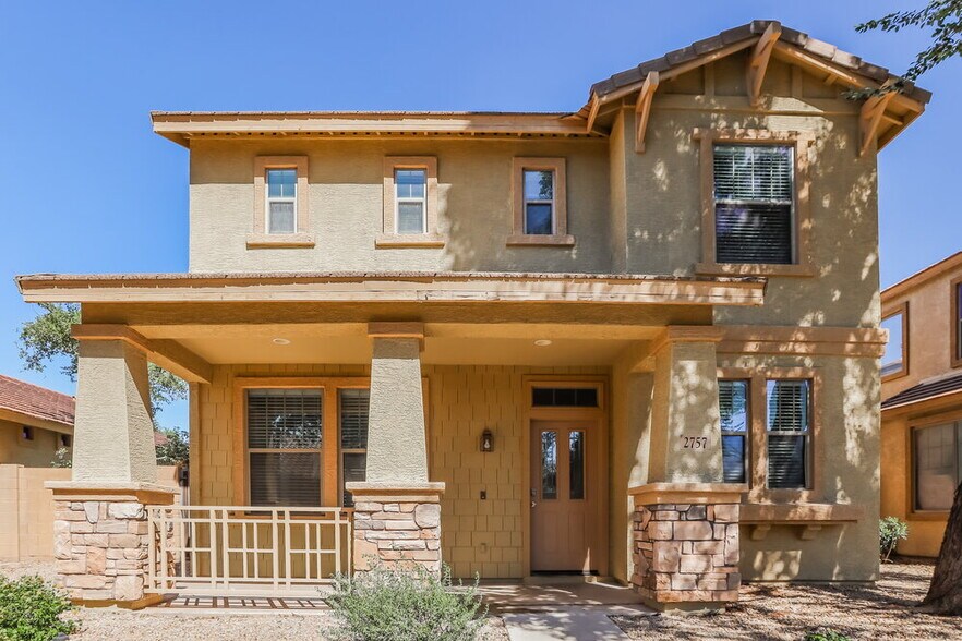 Primary Photo - 2757 S Cupertino Dr