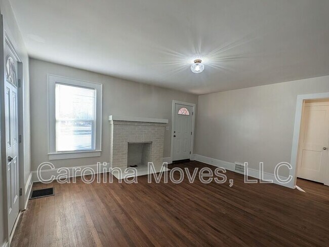 Building Photo - 1102 Easley Bridge Rd