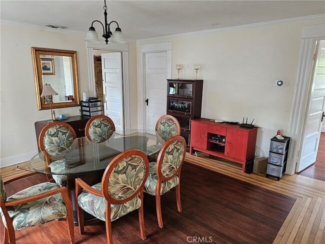 Building Photo - 1820 N Bush St