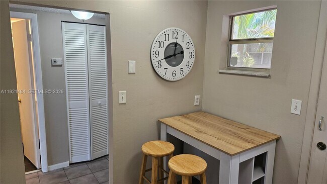 Building Photo - 404 NW 68th Ave