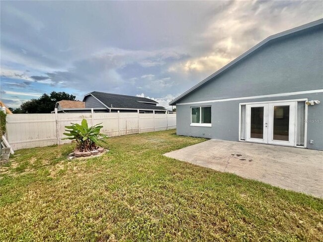 Building Photo - 12500 Wisconsin Woods Ln