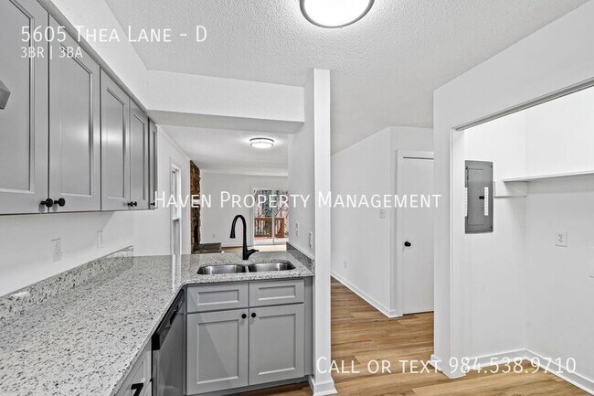 Building Photo - 5605 Thea Ln