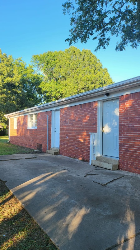 Building Photo - 3070 Ragsdale Dr