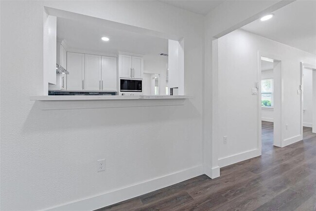 Building Photo - 4074 Cheena Dr